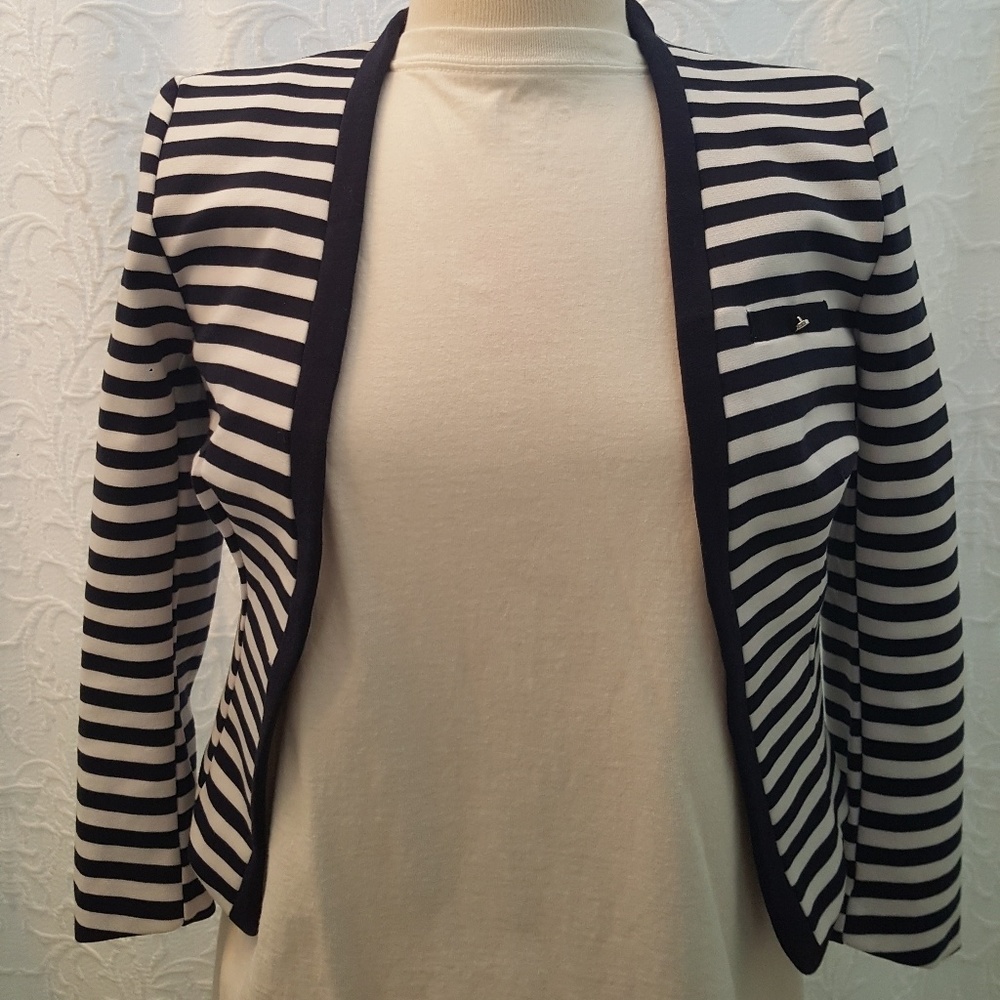 H&M Navy and White Striped Cropped Blazer
